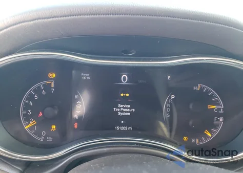 2014 Jeep Grand Cherokee Overland z USA, uszkodzony, nr VIN 1C4RJECG9EC427600